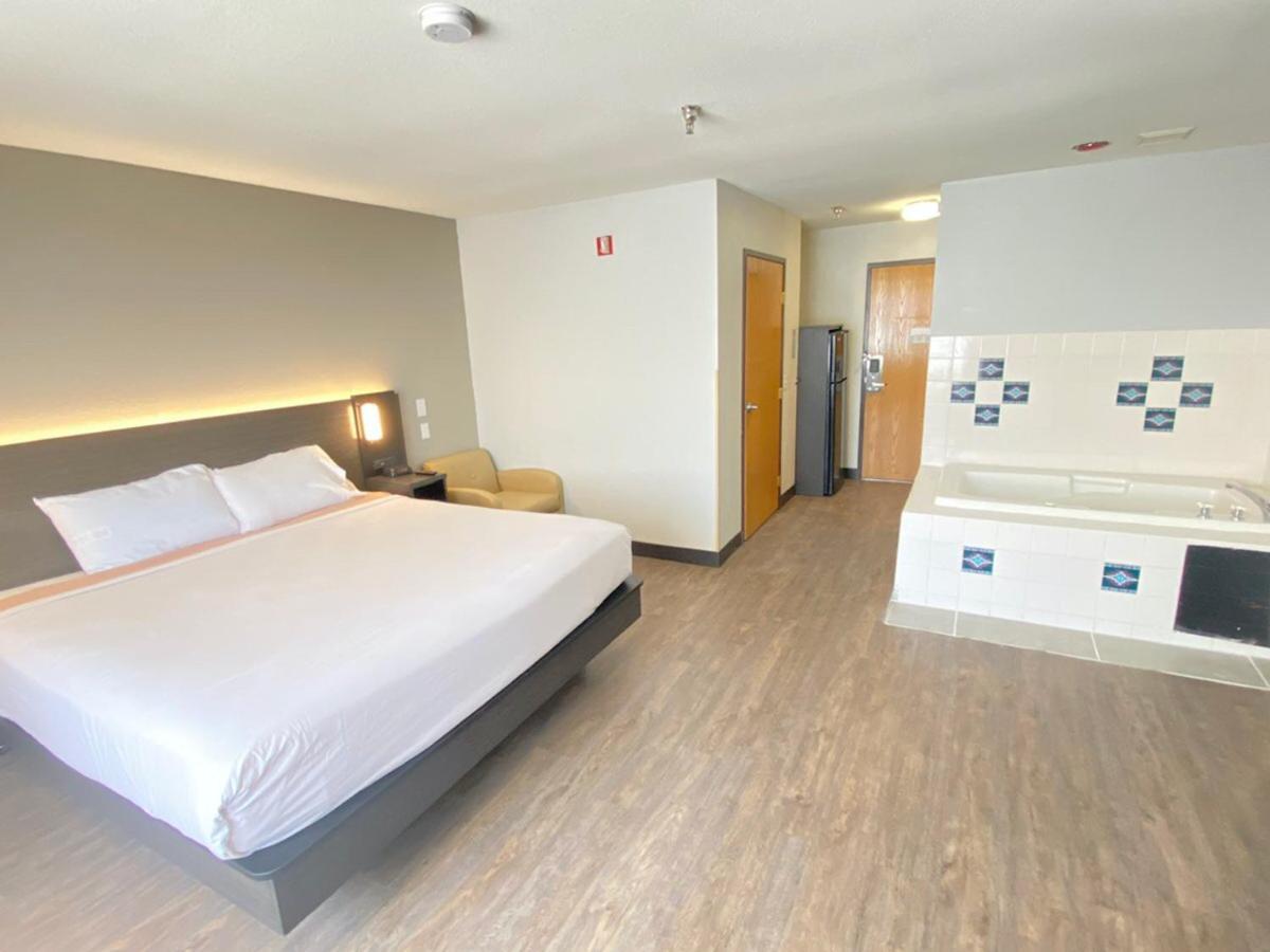 Pinetop Studio Suites Екстериор снимка