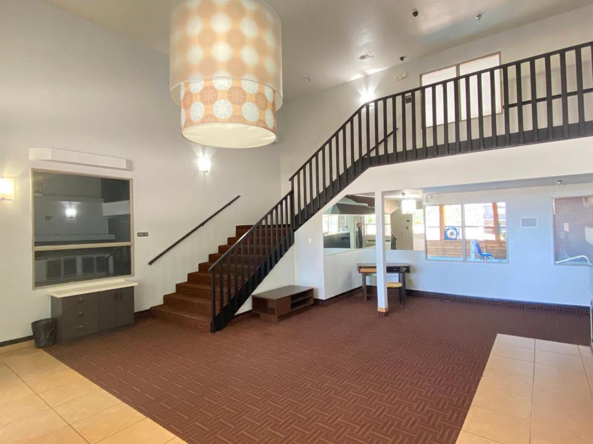 Pinetop Studio Suites Екстериор снимка